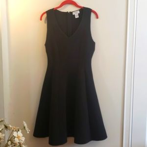 Carmen Marc Valvo black sleeveless dress 8